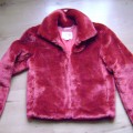 chaqueta peludita foster roja talla S.jpg (736 KB)